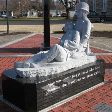 Veterans Memorial Center Piece Prairie Du Chien